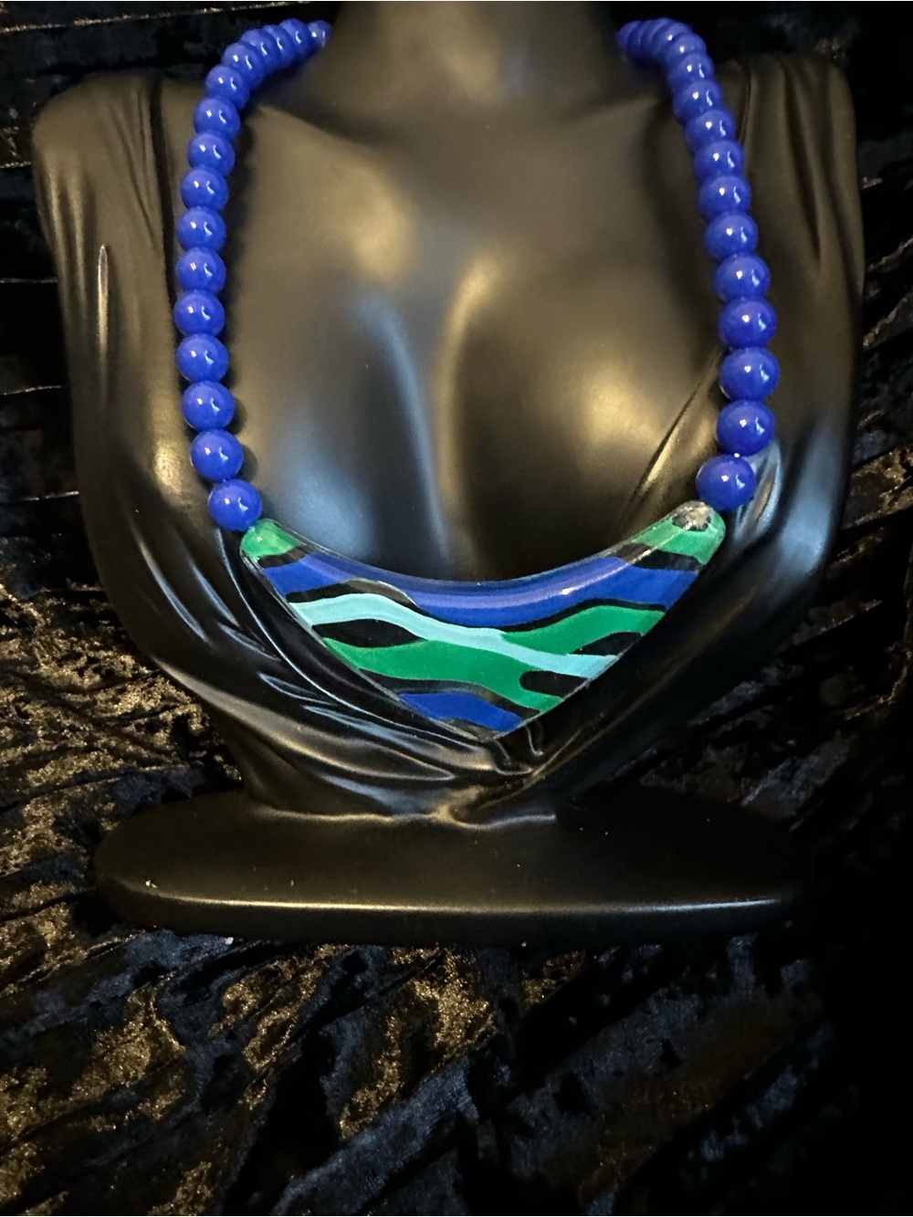 Vintage 80’s Avon Plastic Statement Necklas